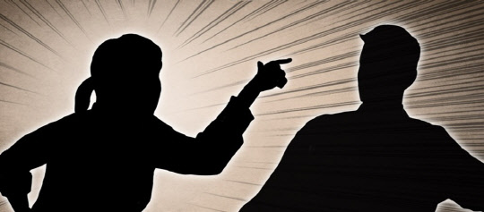 여성, 남성 폭행.<연합뉴스>